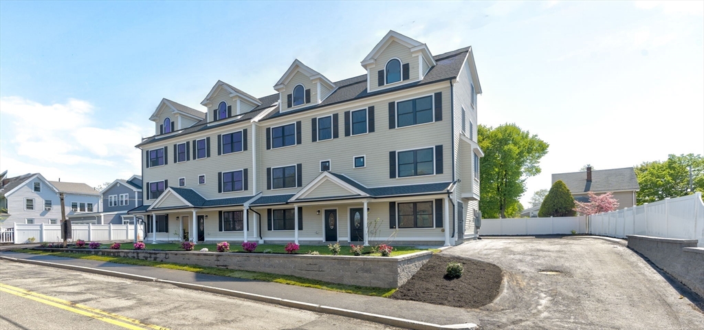161 Sumner Street 3