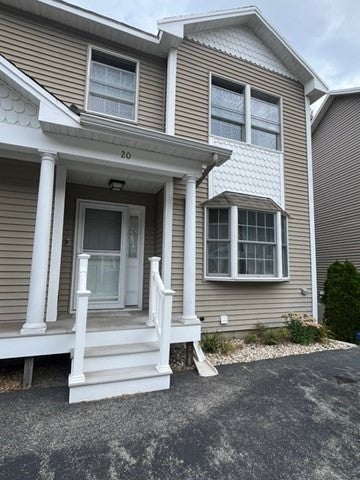 Photo of 111 Beach Rd, Salisbury, MA