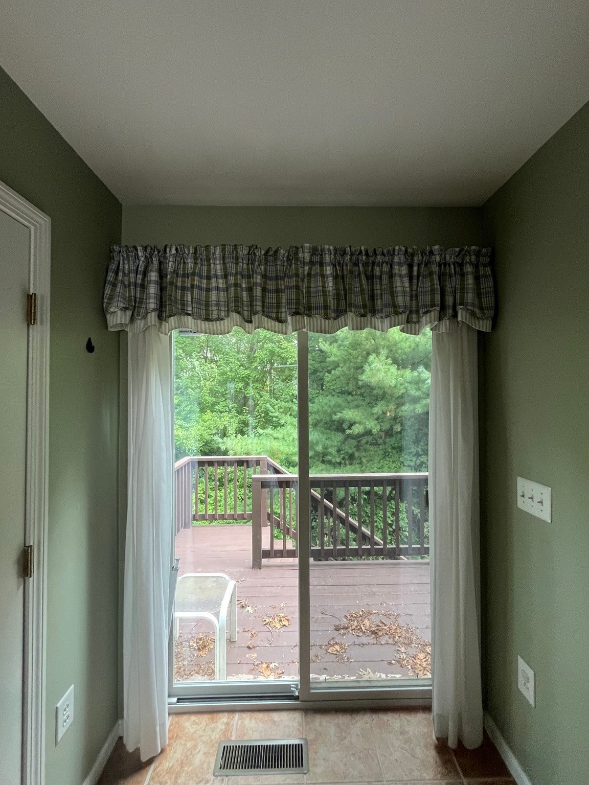 111 Beach Rd 20