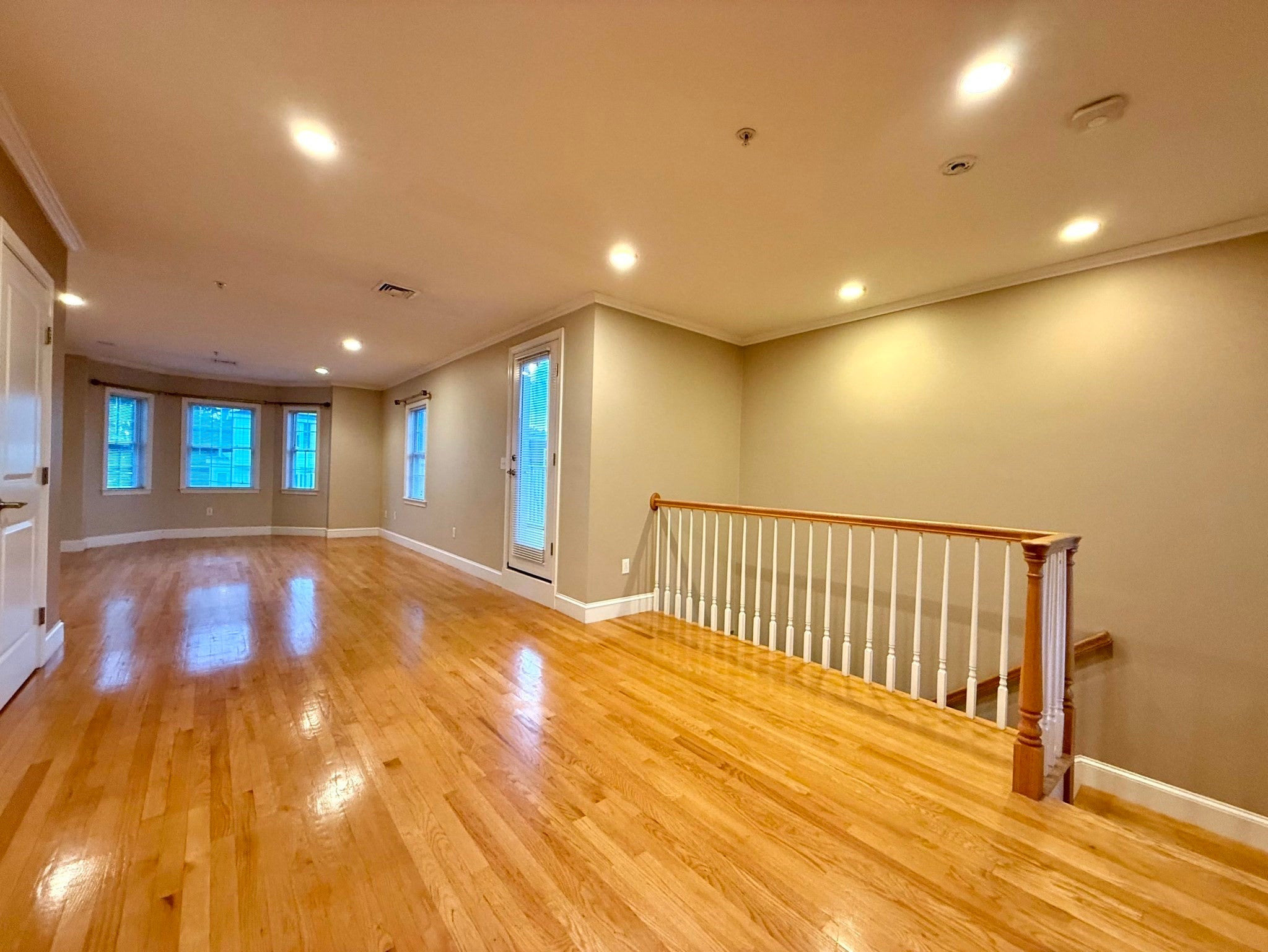 146 Adams St #2, Waltham, MA Photo #8