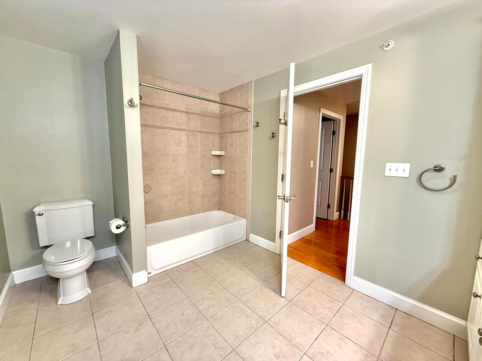 146 Adams St #2, Waltham, MA Photo #19