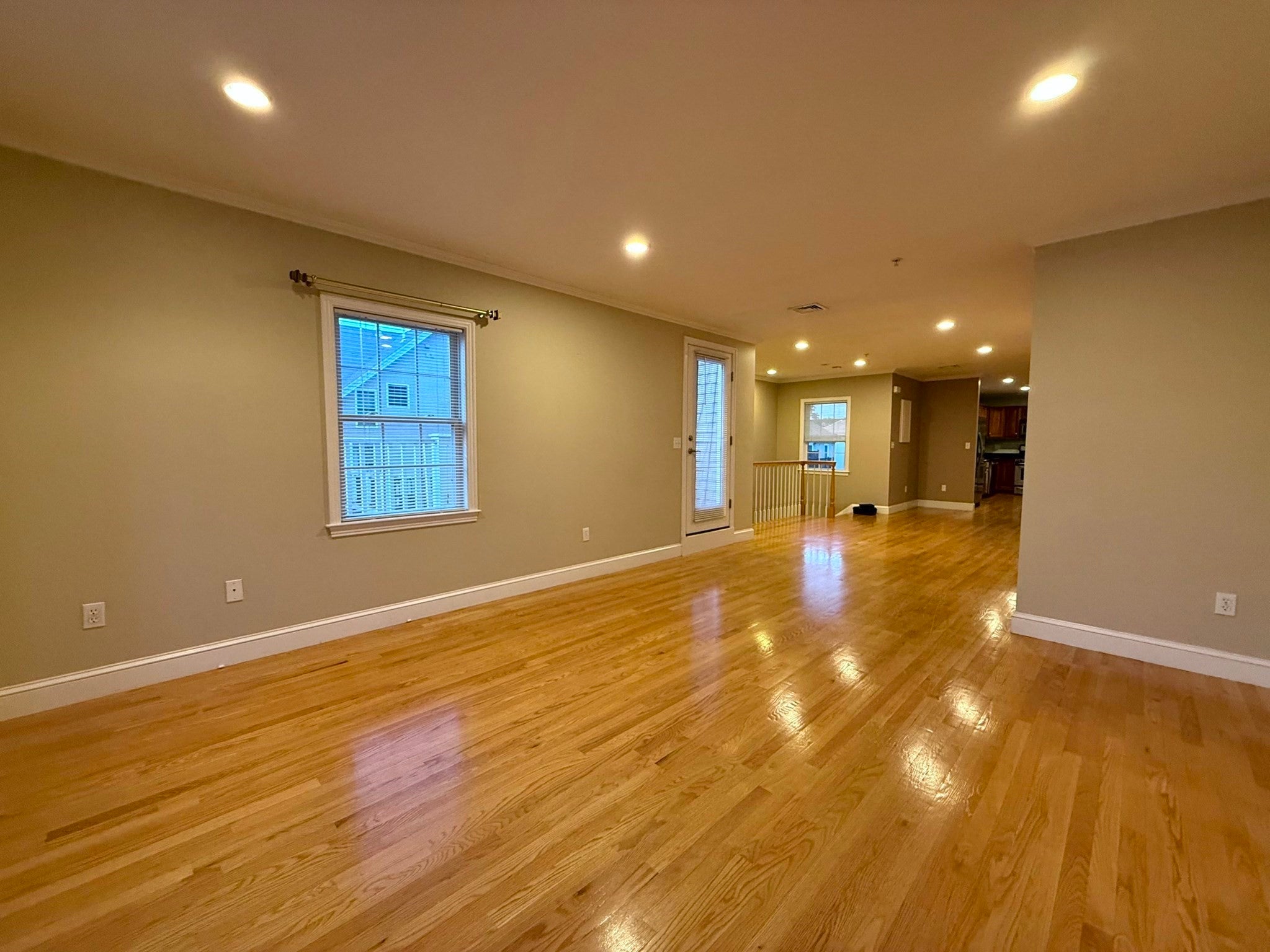 146 Adams St #2, Waltham, MA Photo #13