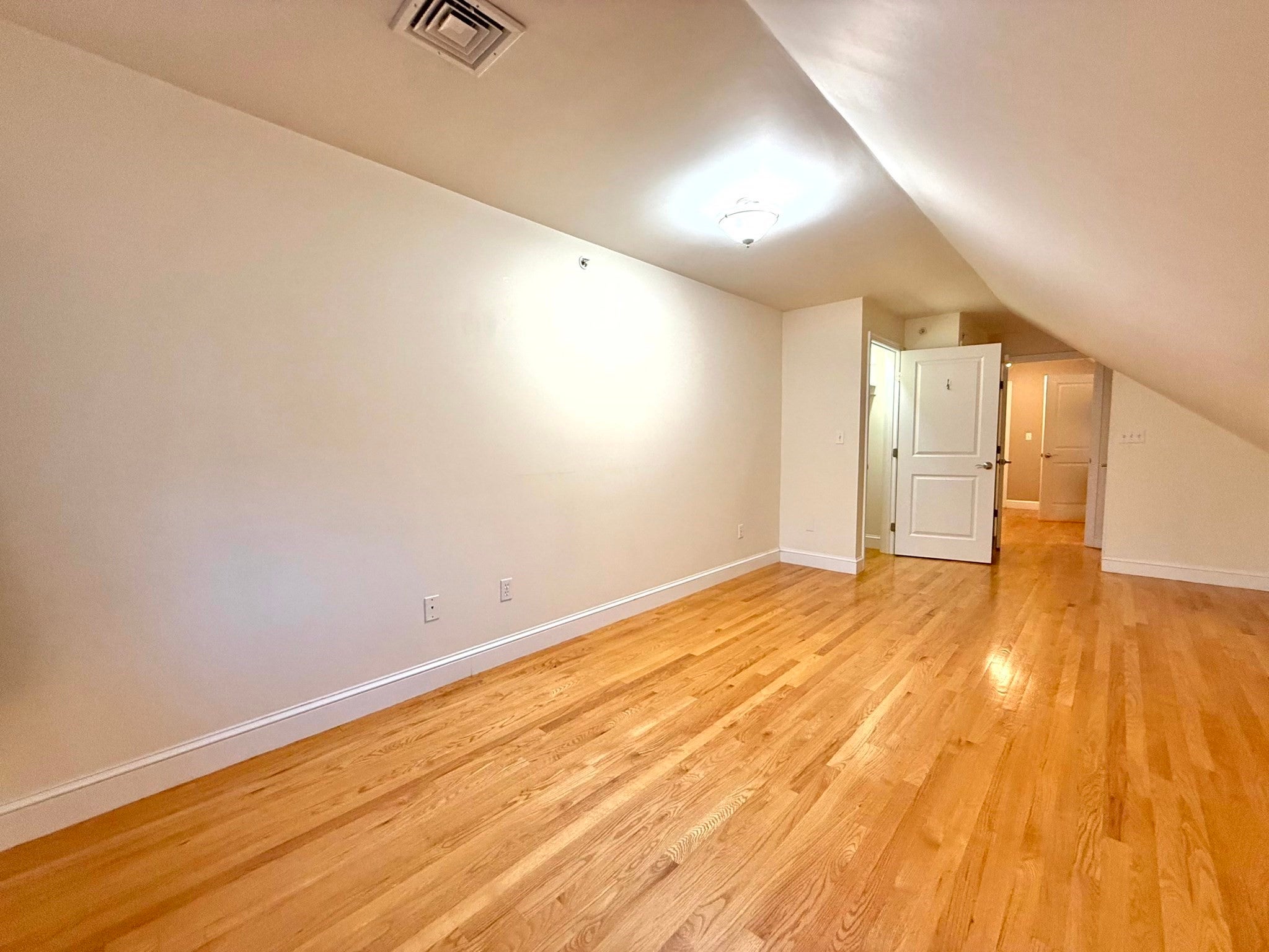 146 Adams St #2, Waltham, MA Photo #23