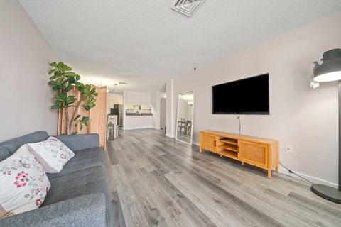 90 Quincy Shore Drive 107 Quincy MA 02171