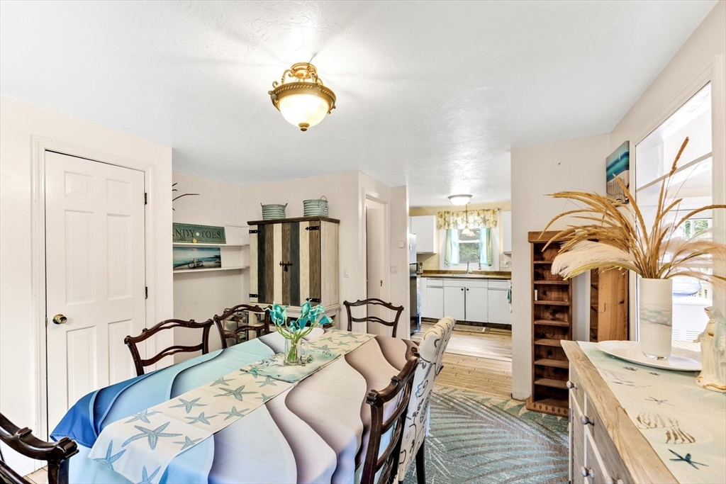 47 Galleon Dr