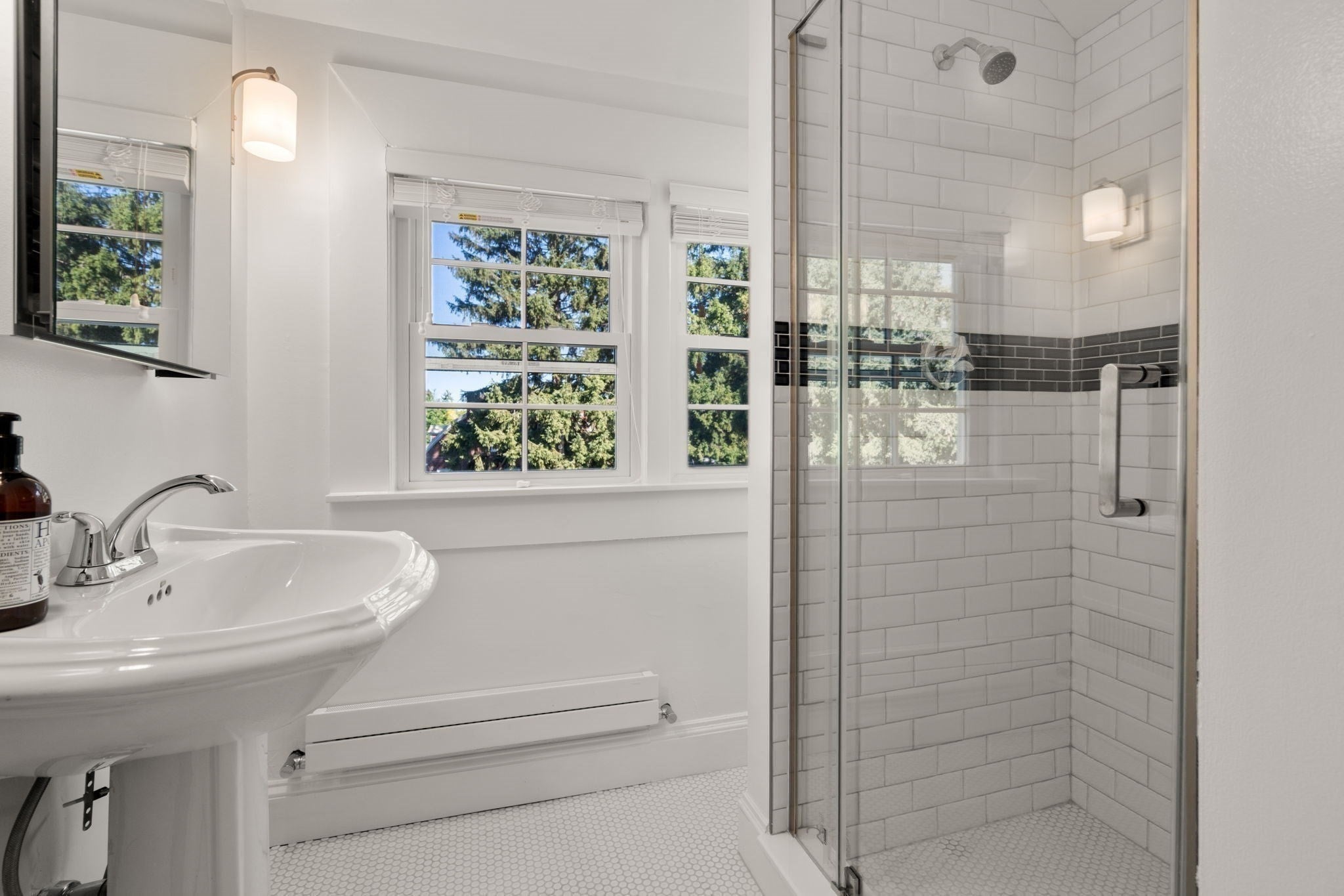 393 Commonwealth AVE, Newton, MA Photo #31