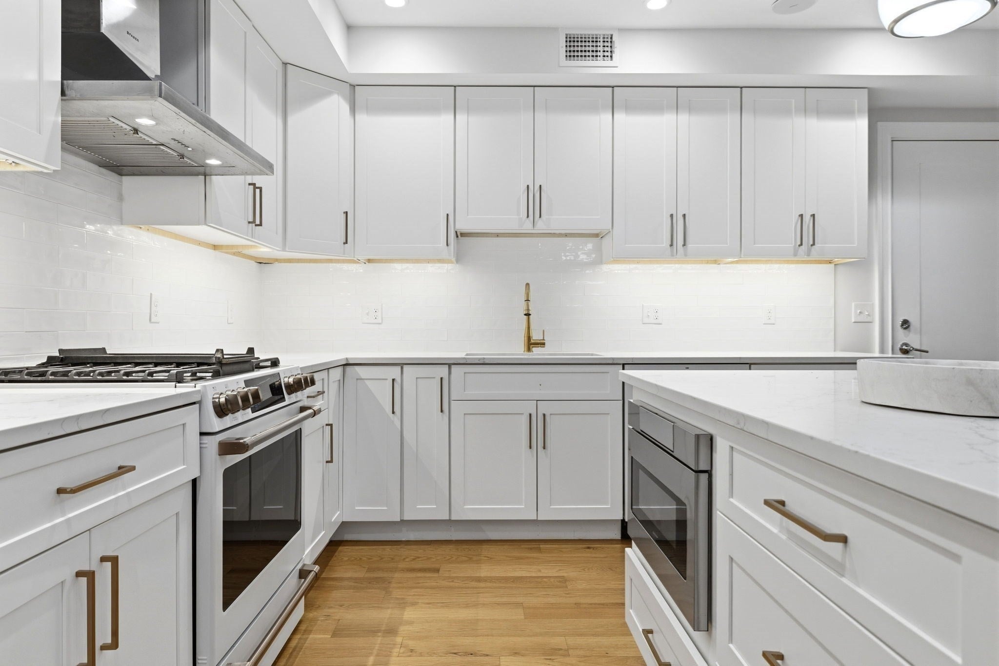 40 Westmoreland Street, Boston, MA, 40 Westmoreland Street, Boston, MA Photo #9