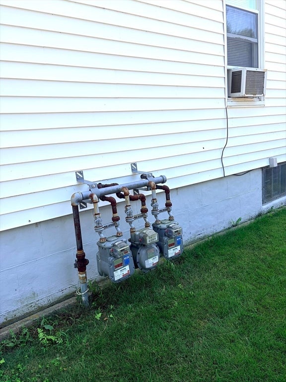10 Eddy St, Webster, MA Photo #36