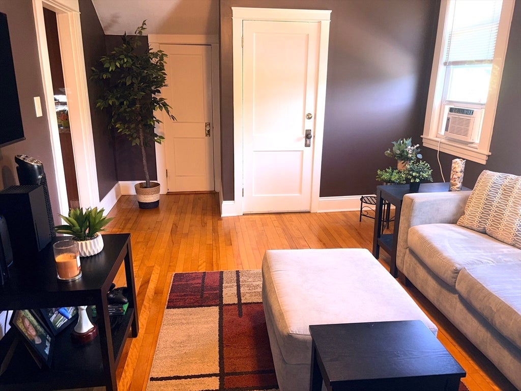 10 Eddy St, Webster, MA Photo #31