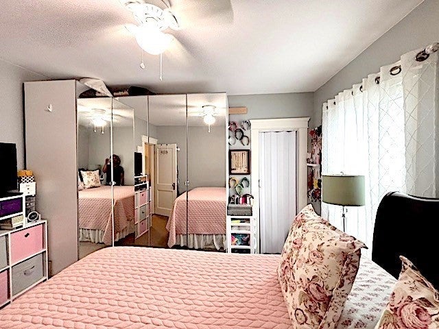 10 Eddy St, Webster, MA Photo #12