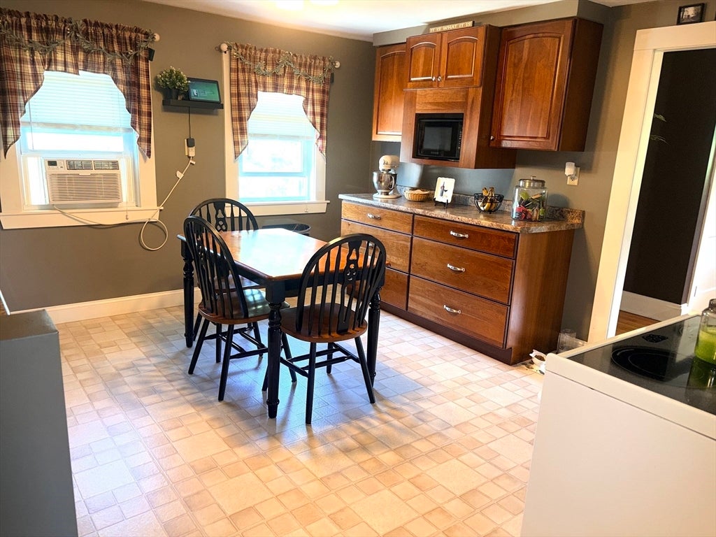 10 Eddy St, Webster, MA Photo #25
