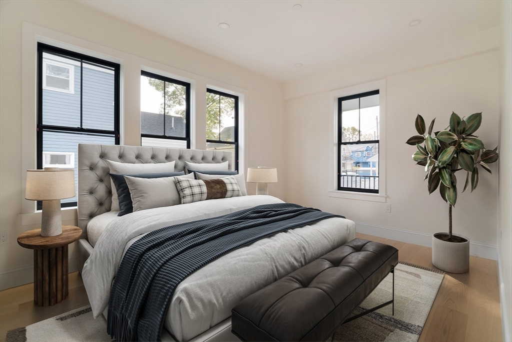 Somerville, Massachusetts 02145, United States, 7 Bedrooms Bedrooms, ,7 BathroomsBathrooms,Residential,Active,242715