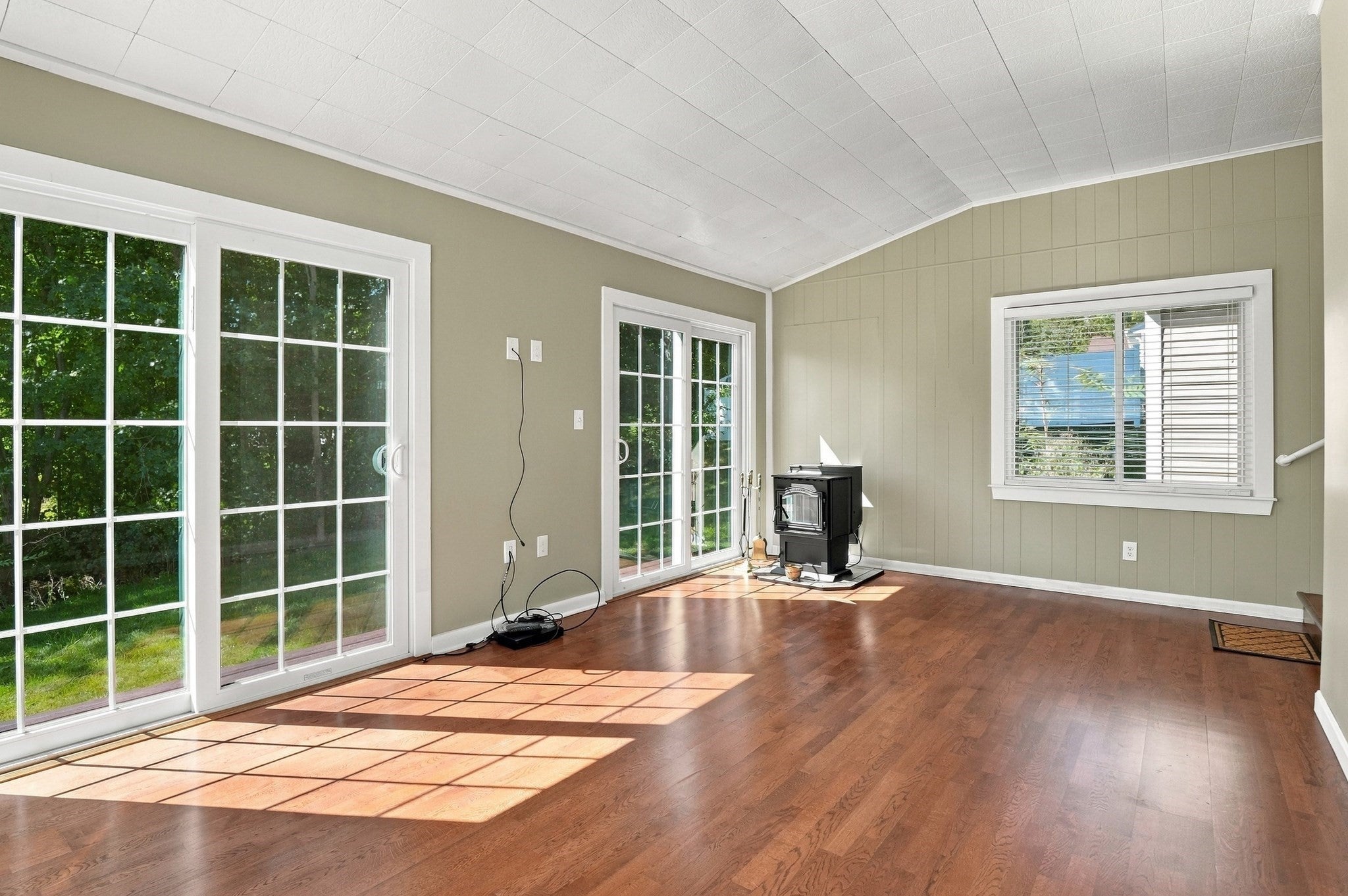 6 Danielian Drive, West Boylston, MA, 6 Danielian Drive, West Boylston, MA Photo #9