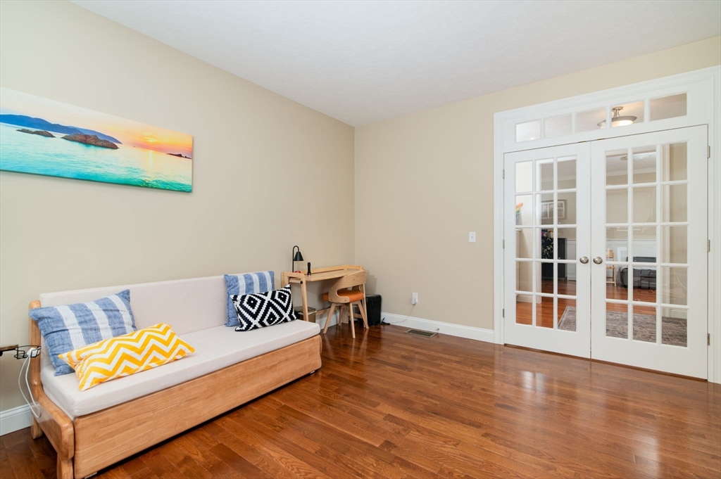 51 Tamarack Rd