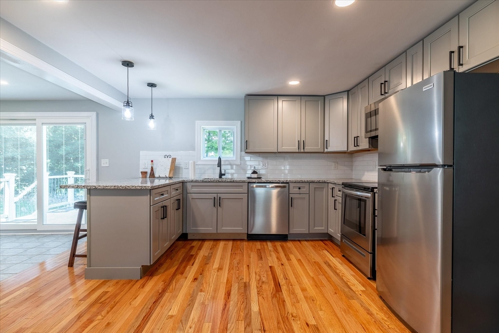 13 Curley Dr, Hudson, MA Photo #13