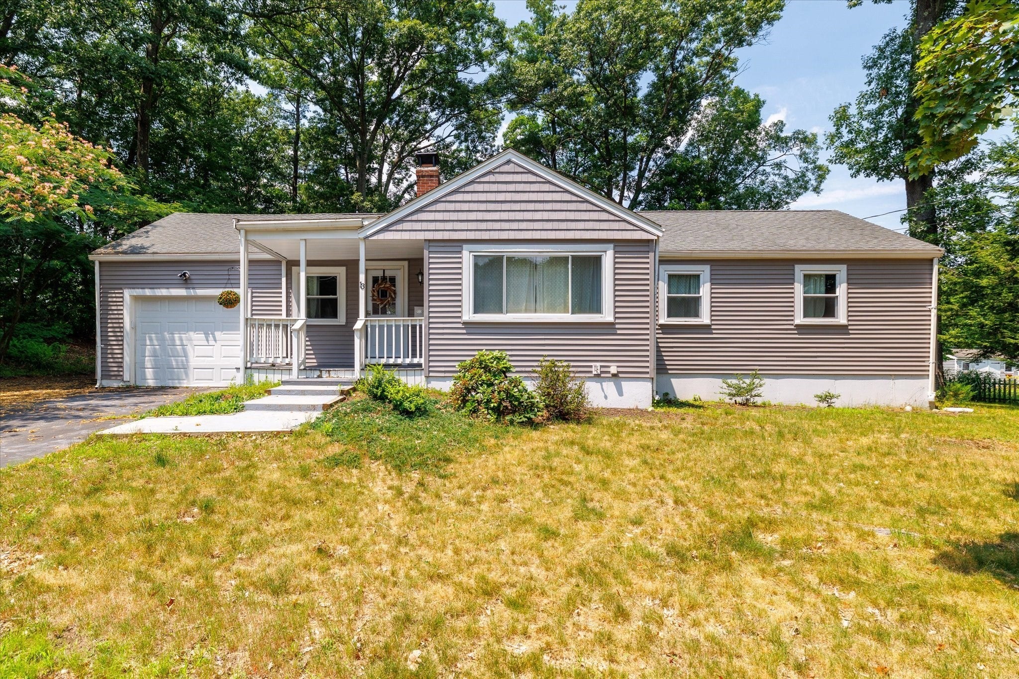 13 Curley Dr, Hudson MA 01749
