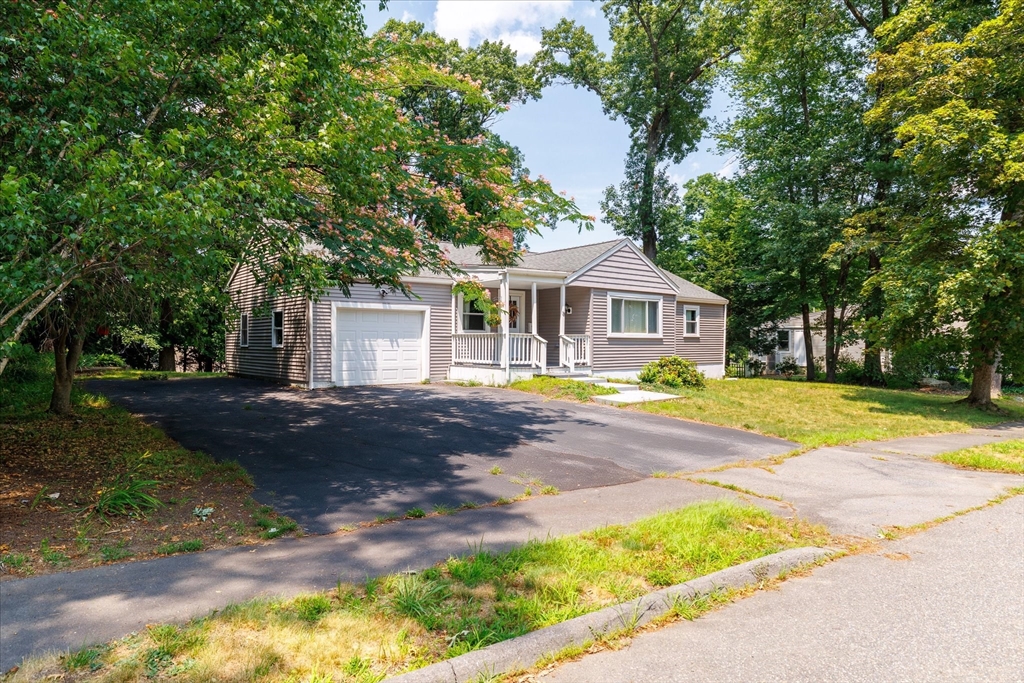 13 Curley Dr, Hudson, MA Photo #1