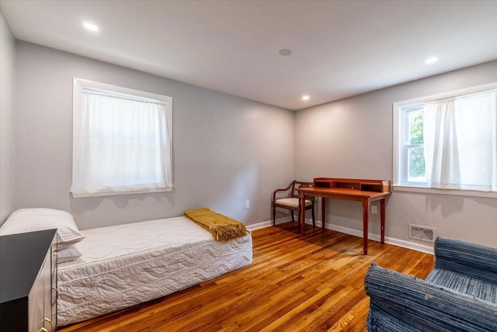 13 Curley Dr, Hudson, MA Photo #24
