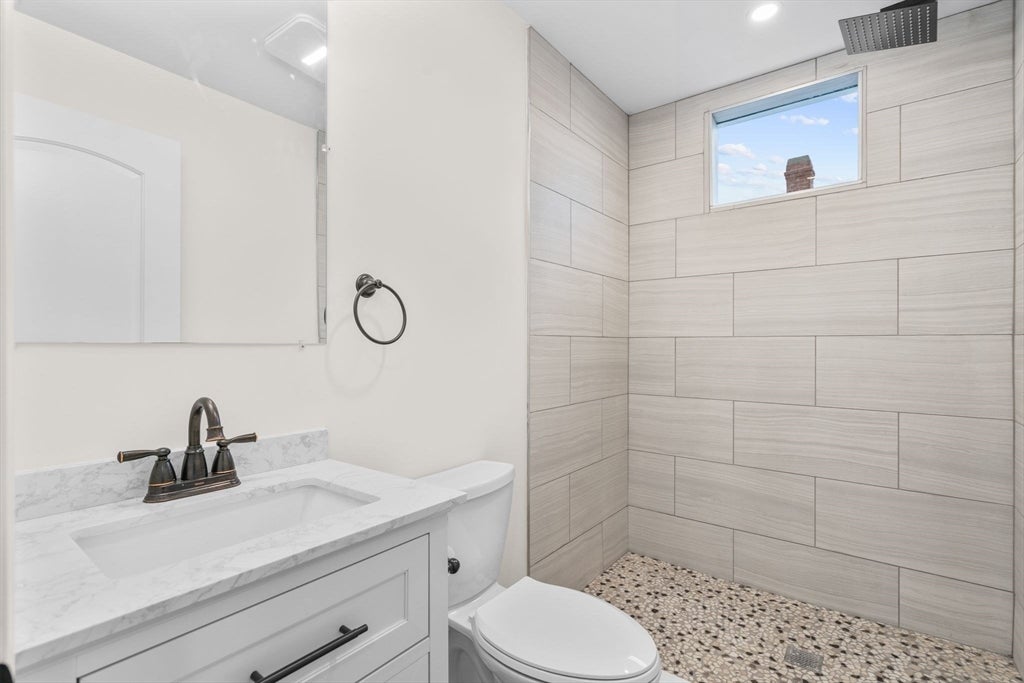 57 Windsor St, Everett, MA Photo #20