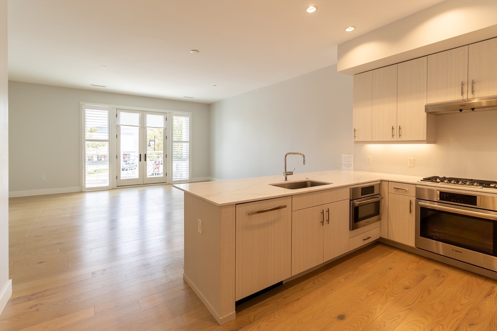 10 Shipyard Drive 216