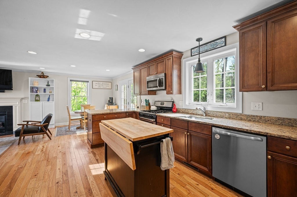 10 Caitlin Cir #10, Salisbury, MA Photo #11