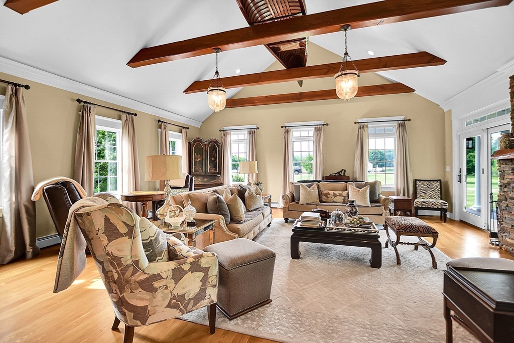 82 Bellingham Rd, Blackstone, MA Photo #16