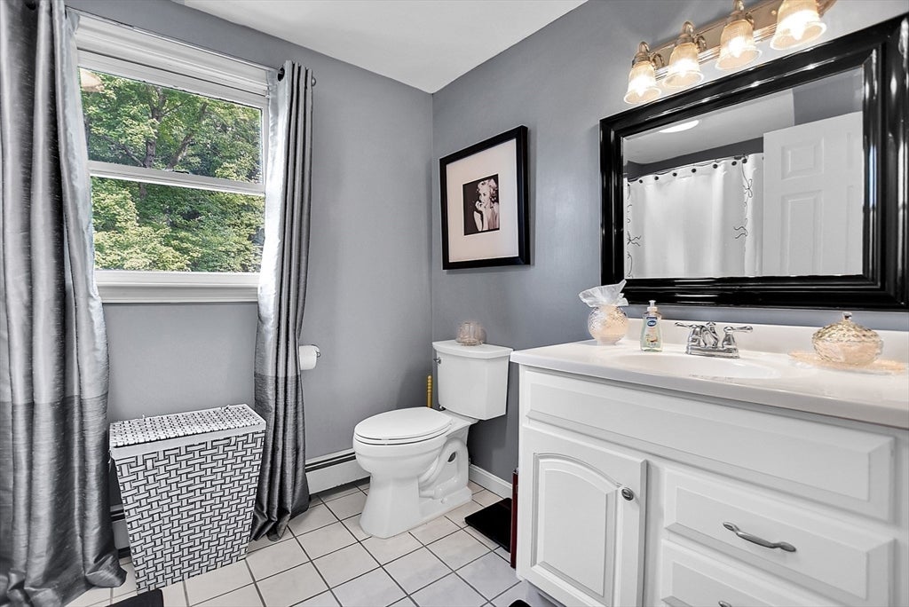 82 Bellingham Rd, Blackstone, MA Photo #30