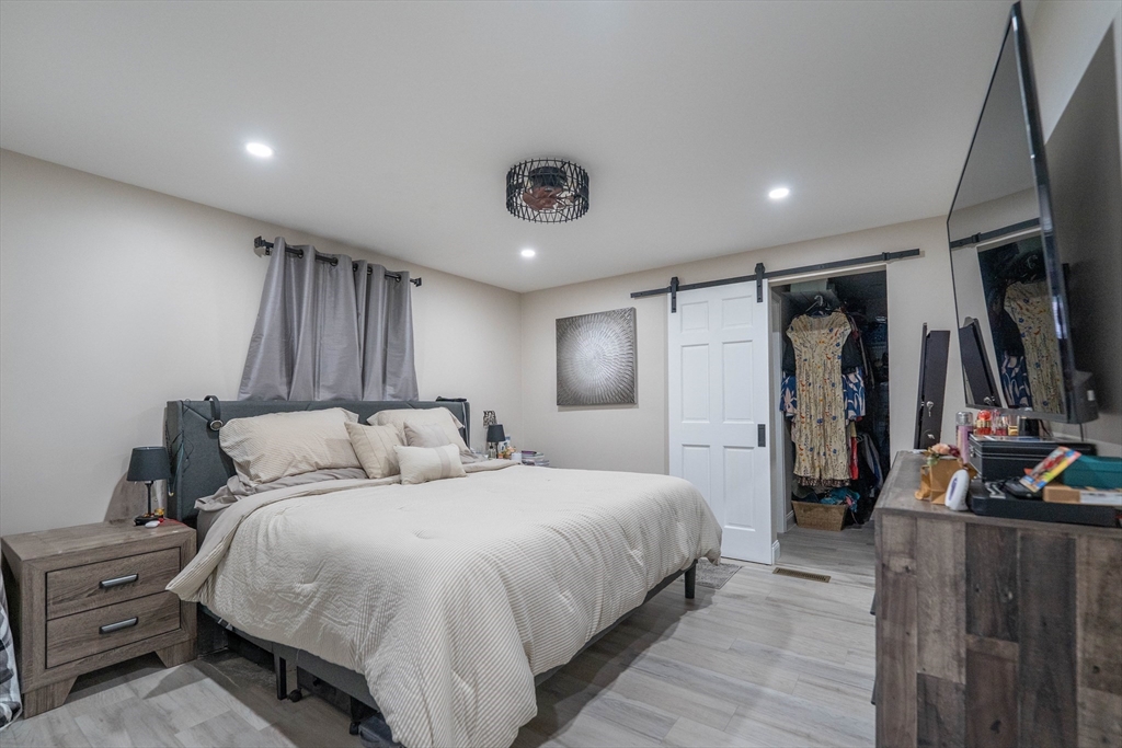 14 Ludlow St, Acushnet, MA Photo #12