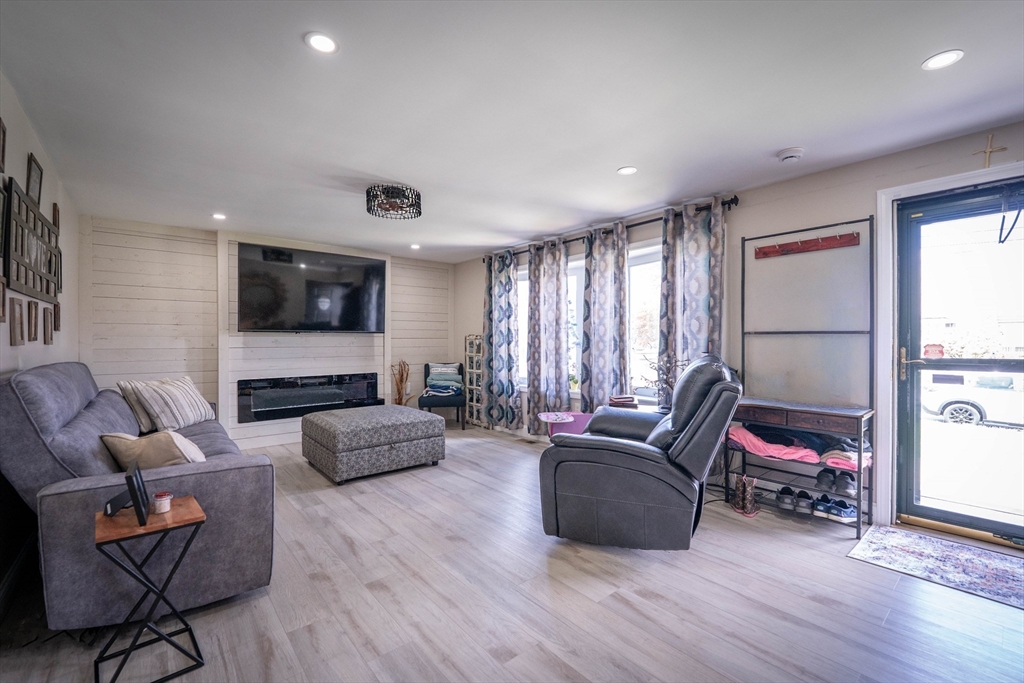 14 Ludlow St, Acushnet, MA Photo #2