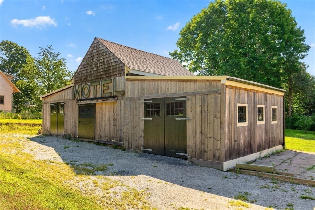 4 Oakland St, Mattapoisett, MA Photo #27