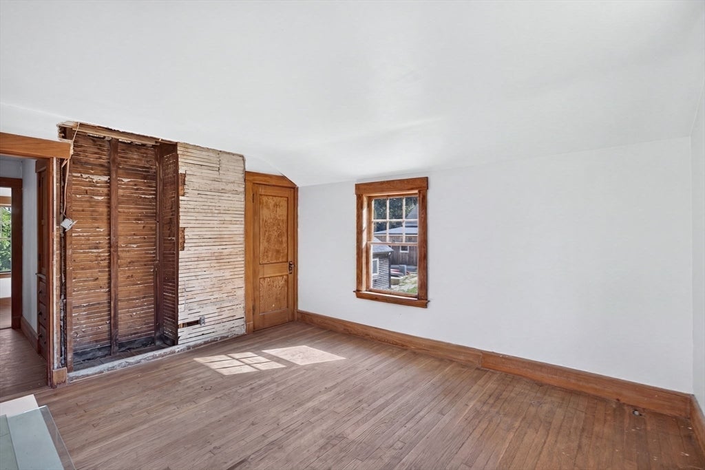 4 Oakland St, Mattapoisett, MA Photo #13