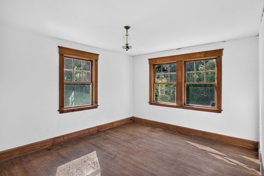 4 Oakland St, Mattapoisett, MA Photo #22