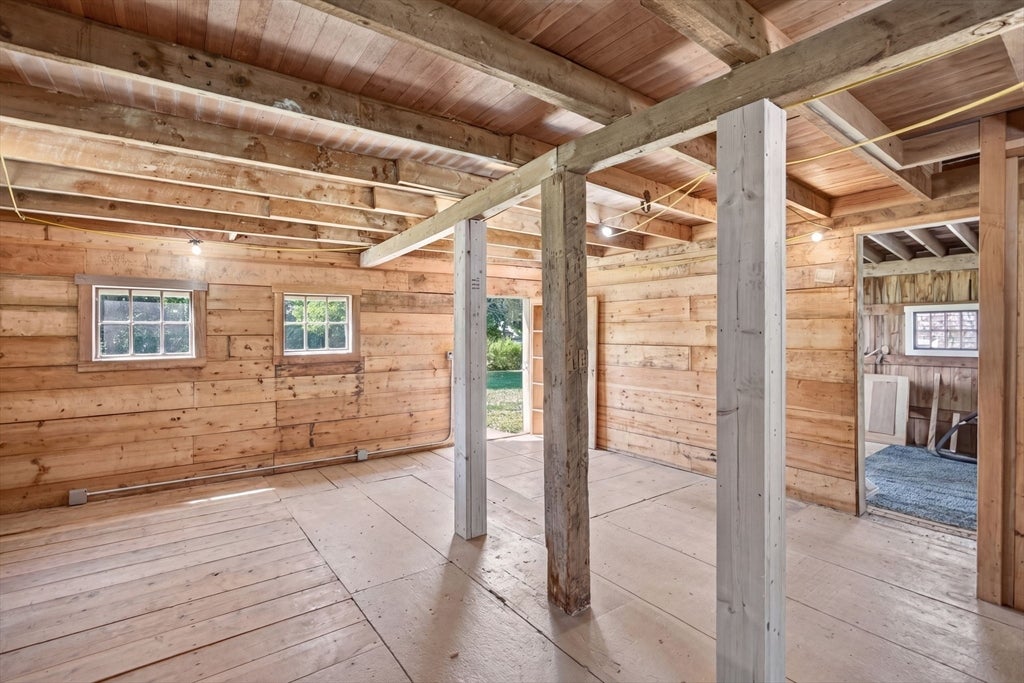 4 Oakland St, Mattapoisett, MA Photo #31