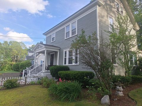 137 Hoyt Avenue Lowell MA 01852
