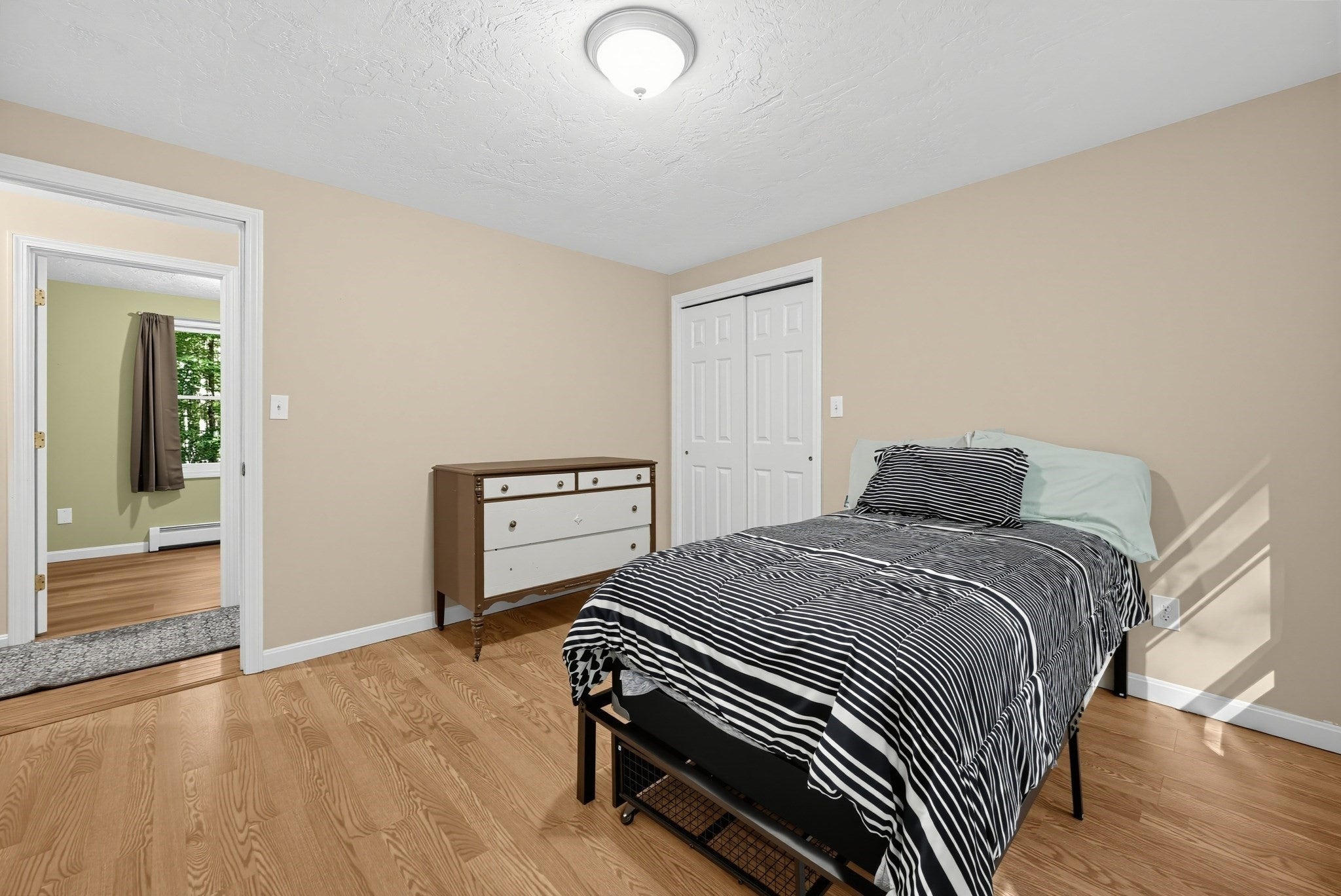 6 Woodview Dr, Hubbardston, MA, 6 Woodview Dr, Hubbardston, MA Photo #24