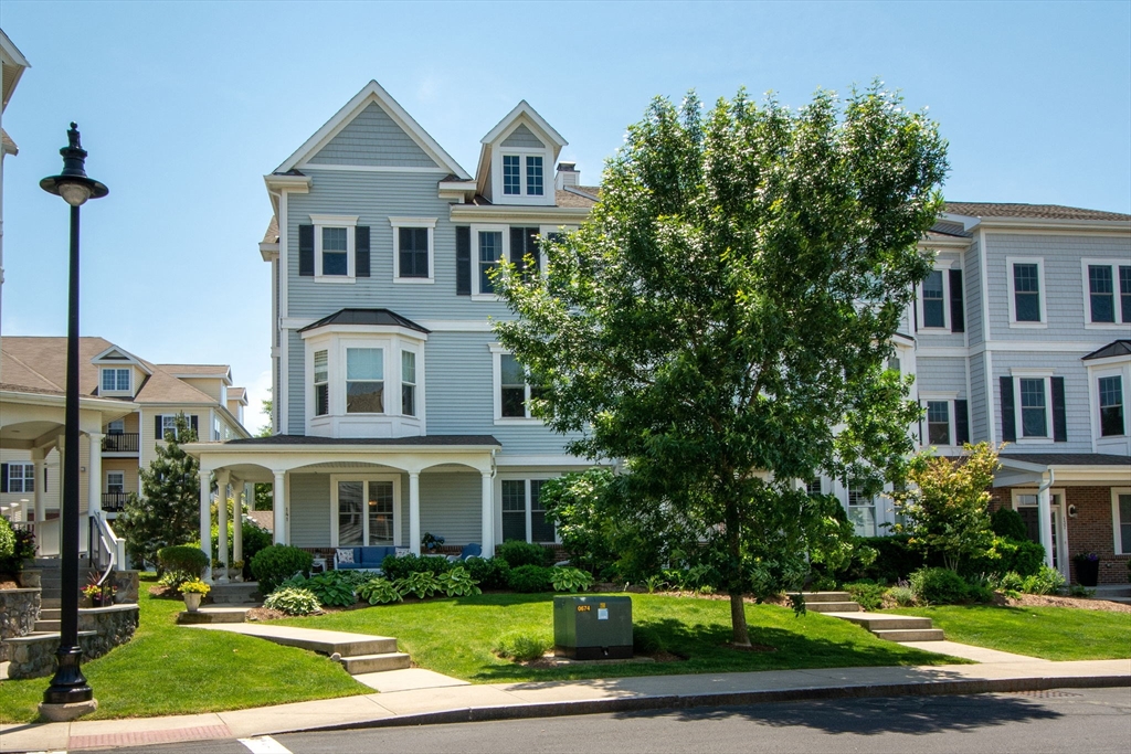 141 Hms Stayner Drive 306