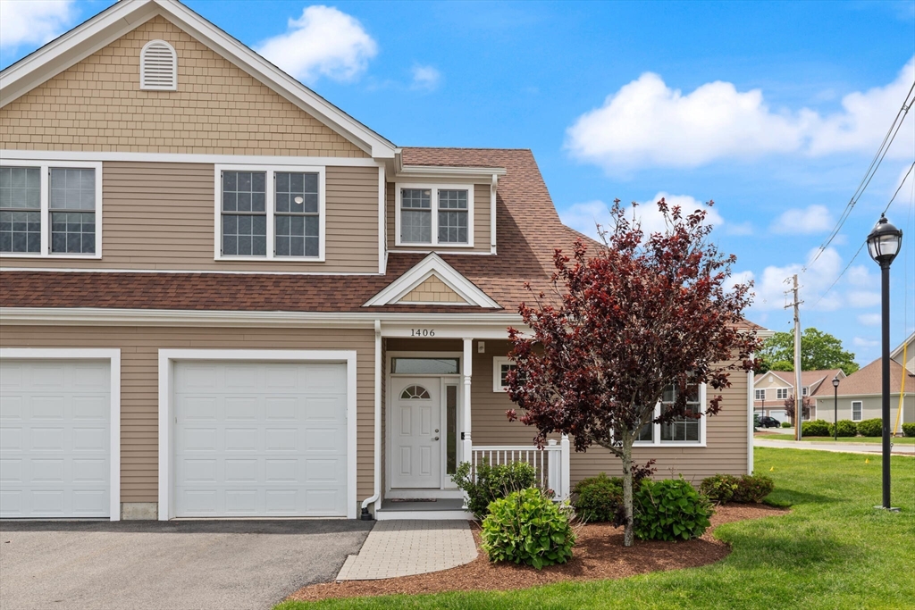 70 Endicott 1406
