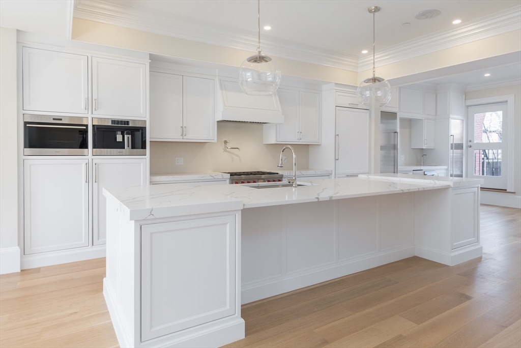 71 Mount Vernon St 1