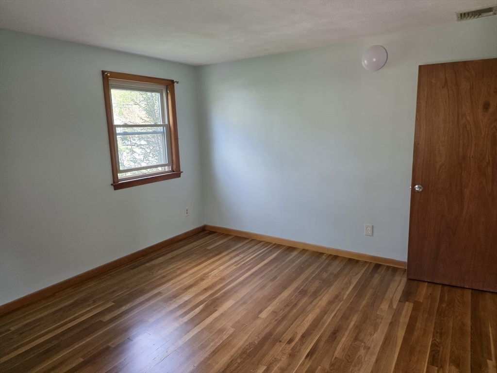 72 Kurland Ave