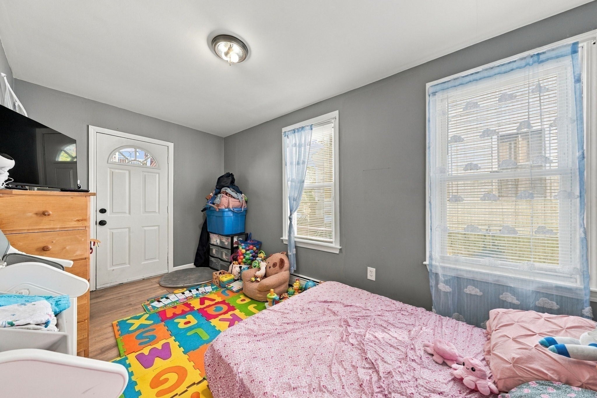 97 Canonicus St, Fall River, MA Photo #9