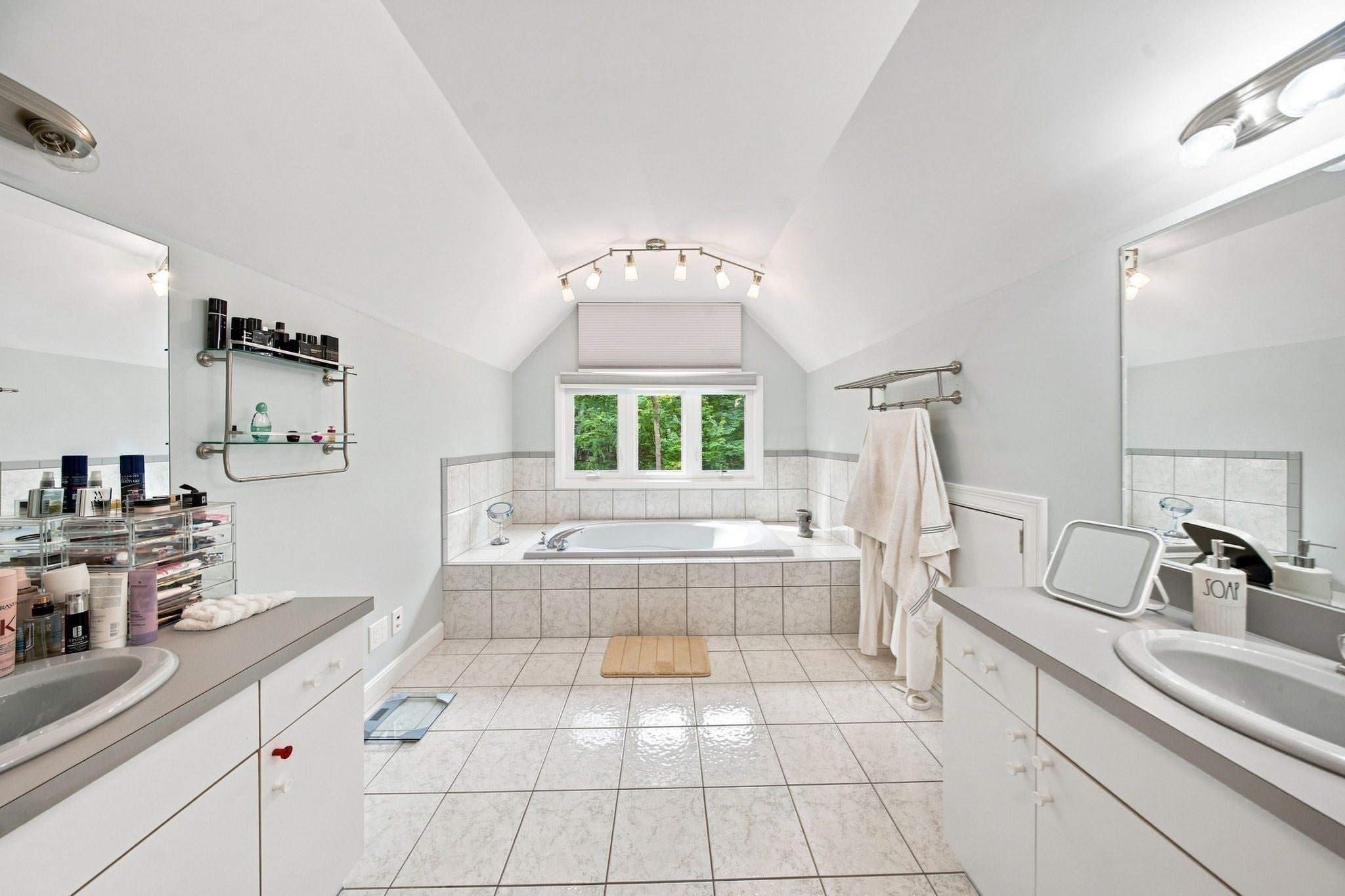 134 Parker Rd, Framingham, MA, 134 Parker Rd, Framingham, MA Photo #23