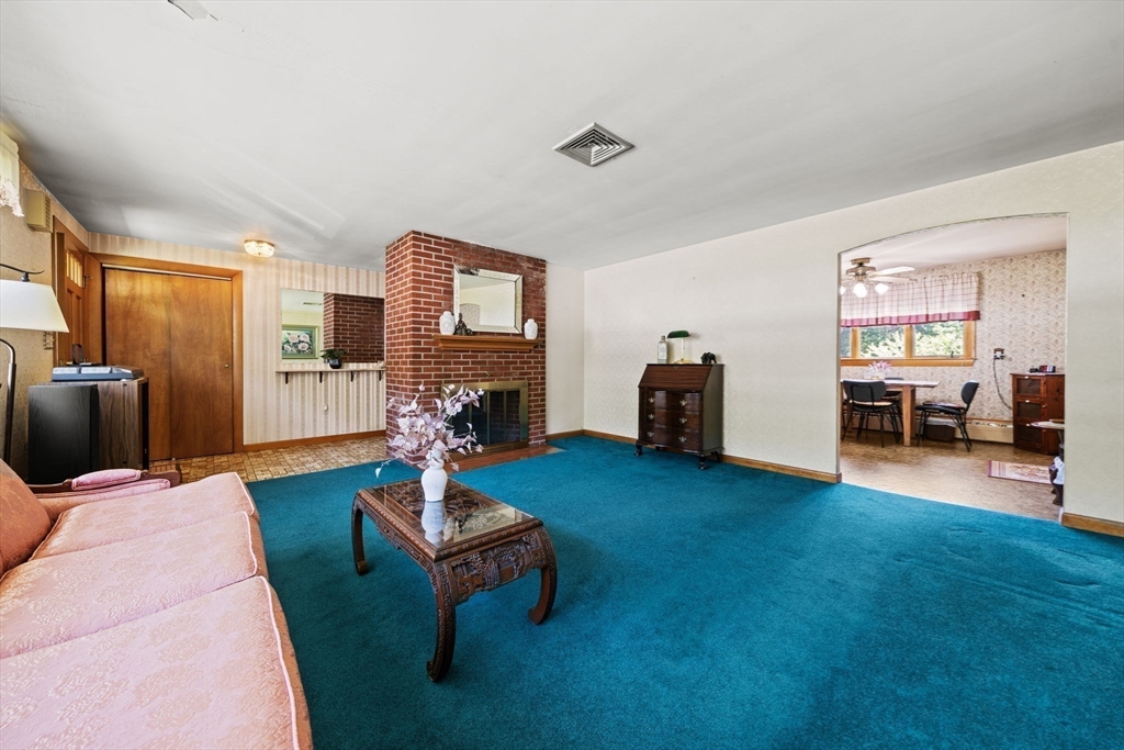 111 Hamilton St