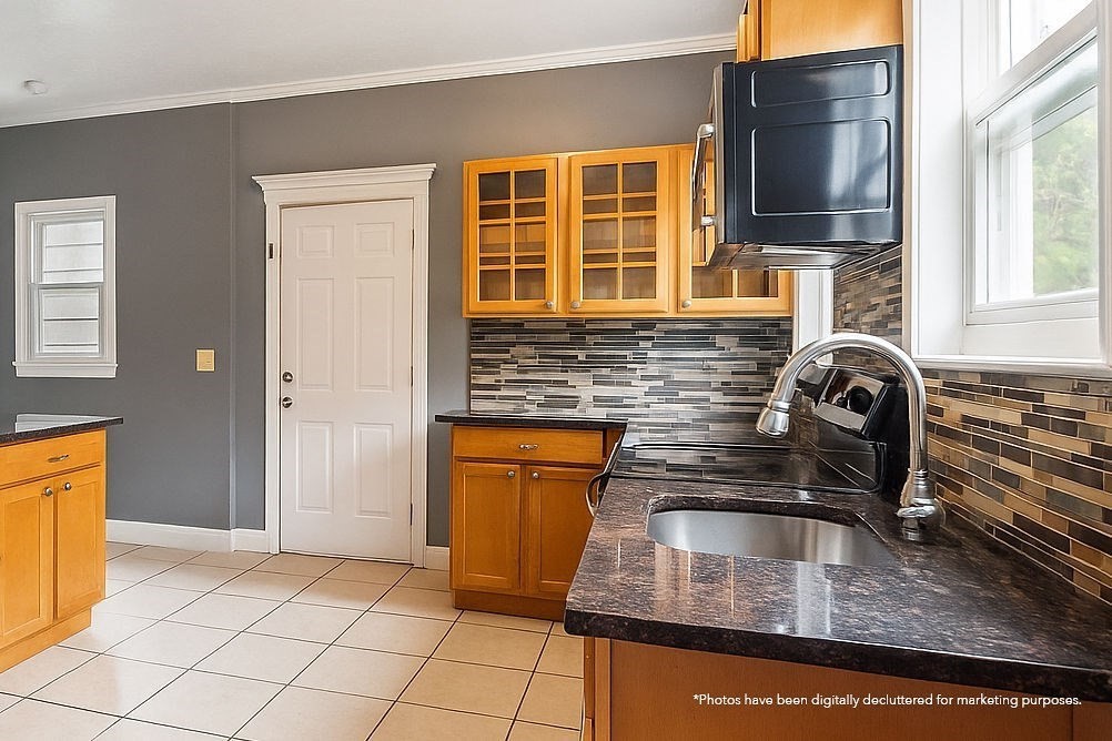 41 Carleton Ave