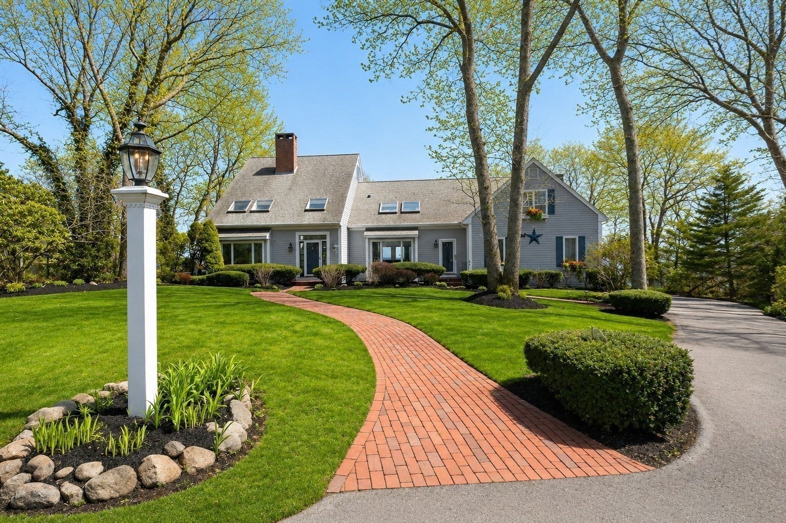 19 Ellisville Rd