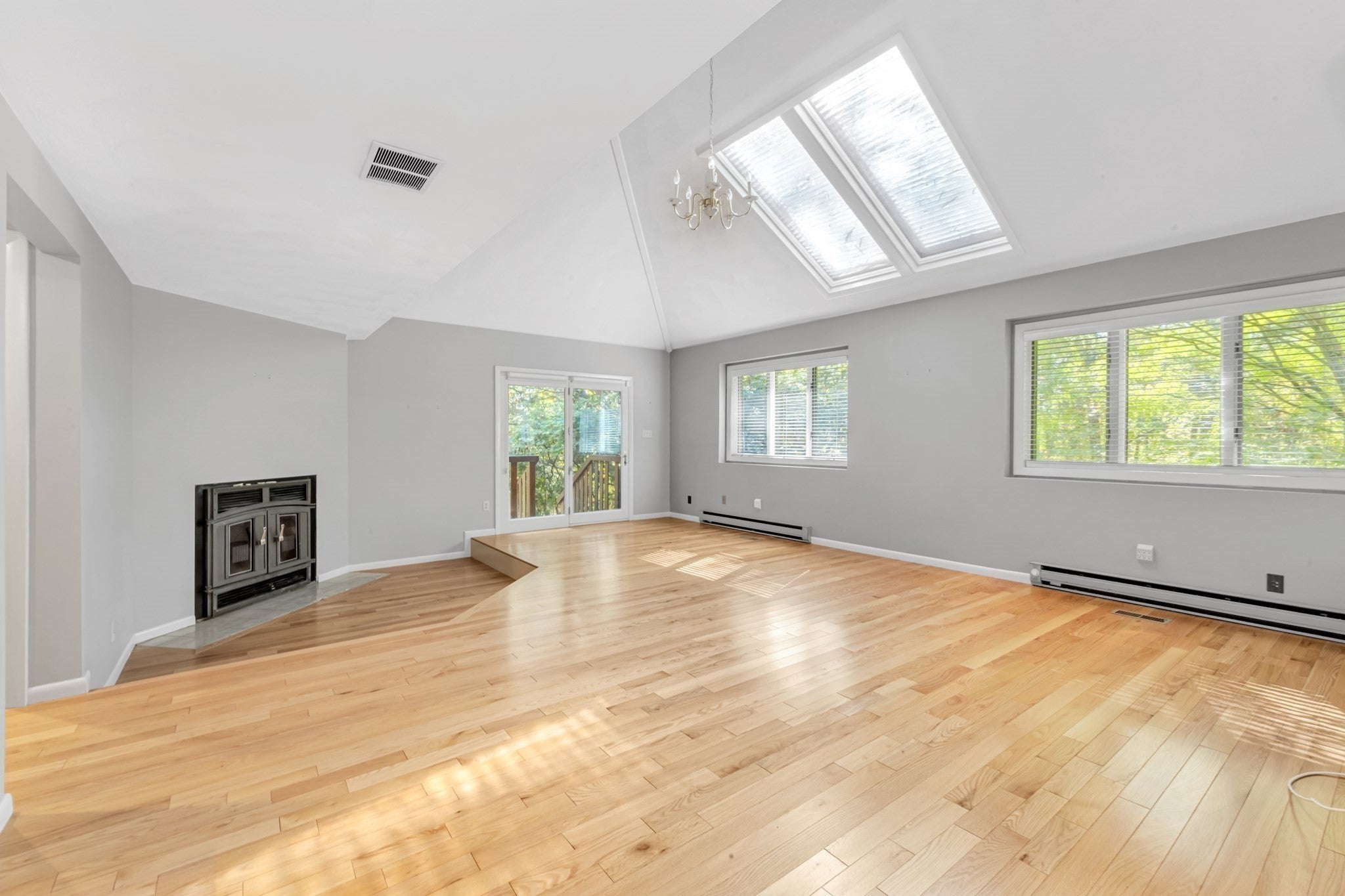 77 Woodward Ln, Boxborough, MA Photo #12