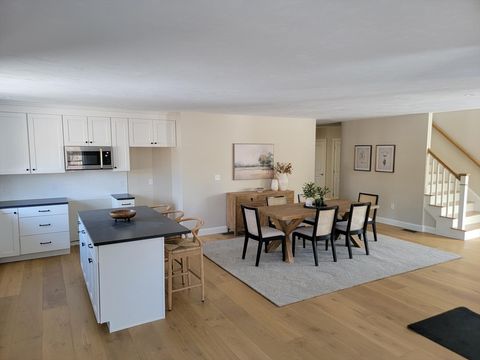 15 Coach Road Easton MA 02375