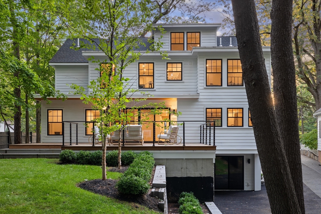 100 Varick Rd