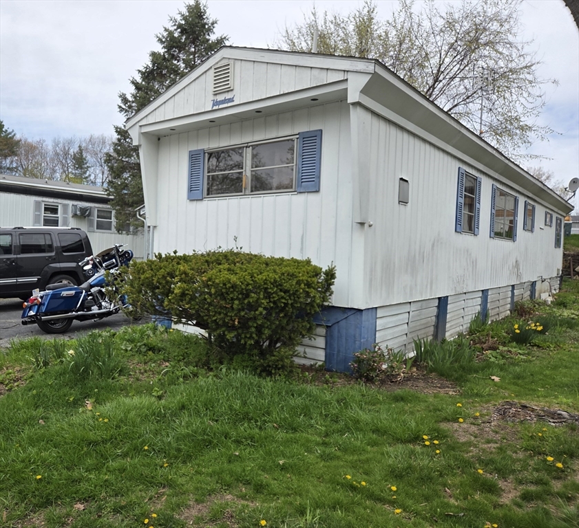 1237 Central Street 6