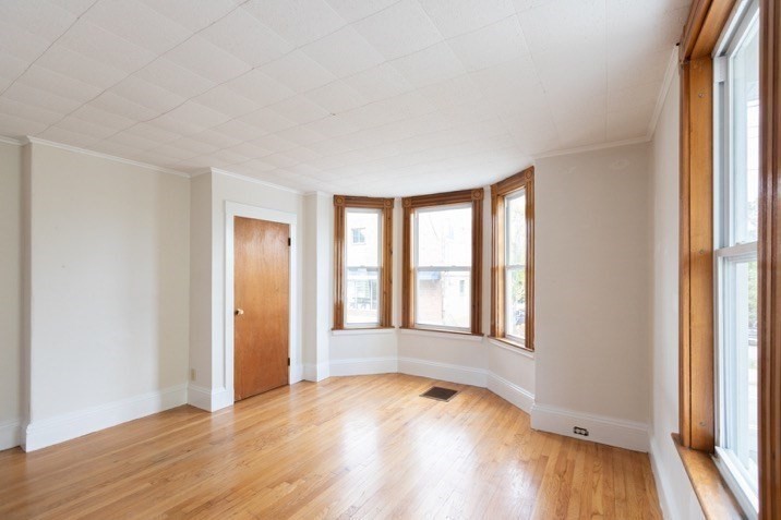 105 Pine Street 1