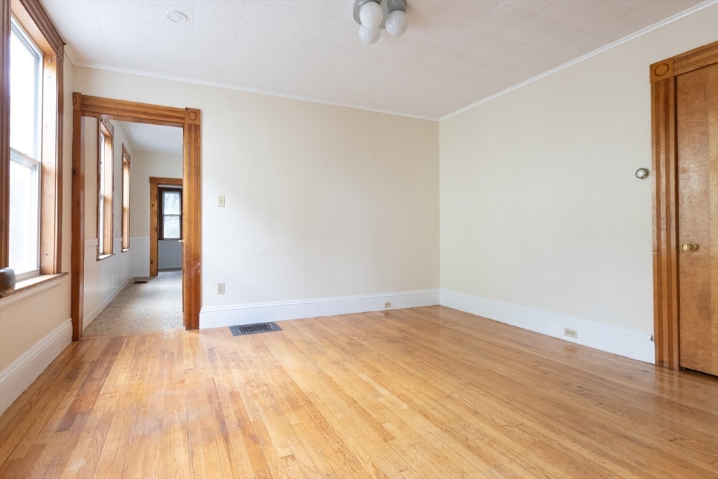 105 Pine Street 1
